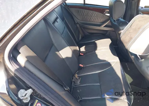 2000 Mercedes-Benz E 55 Amg z USA, uszkodzony, nr VIN WDBJF74JXYA975382